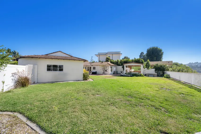 Js pristine clean pressure washed house in san dimas